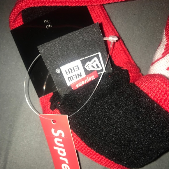 Red supreme headband - Picture 3 of 4